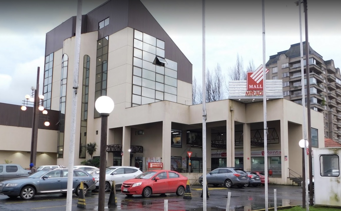 Mall de Temuco abre sus puertas pese al aumento de contagios
