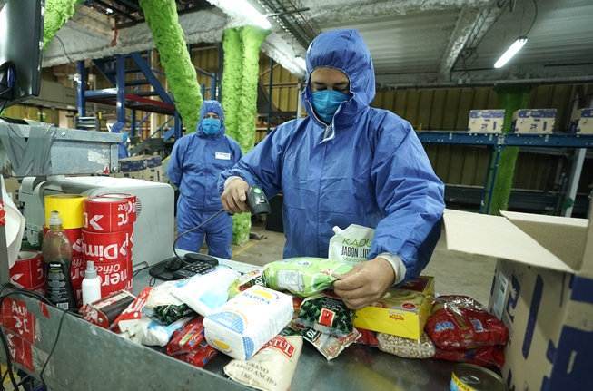Inician entrega de 50 mil cajas de alimentos para provincia de Bío Bío