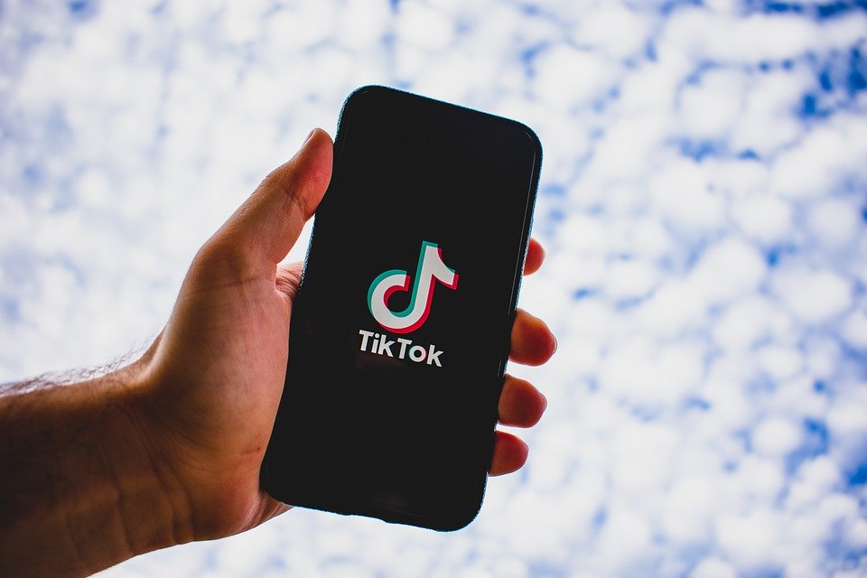 Trump prohibe popular app de videos «TikTok» en USA