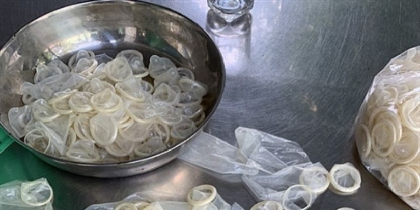 Estaban usados: decomisan más de 300 mil condones «reciclados» en Vietnam