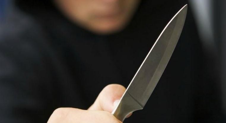 «Merecen descansar»: adolescente atacó a pareja de abuelos con un cuchillo