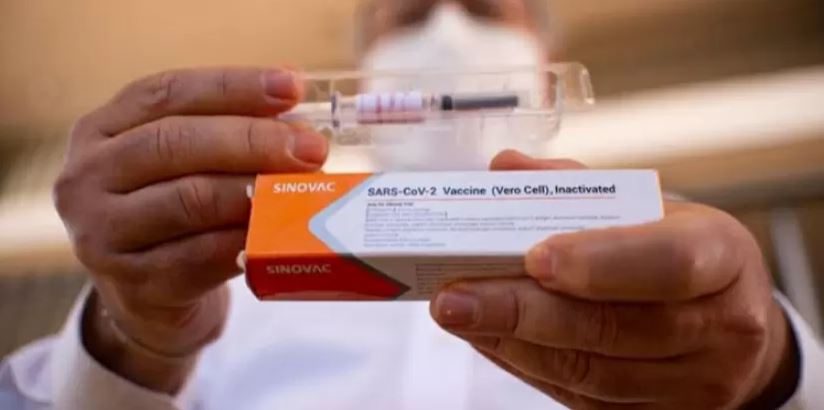 En pleno proceso de inoculación: investigan robo de 40 dosis de vacuna Sinovac