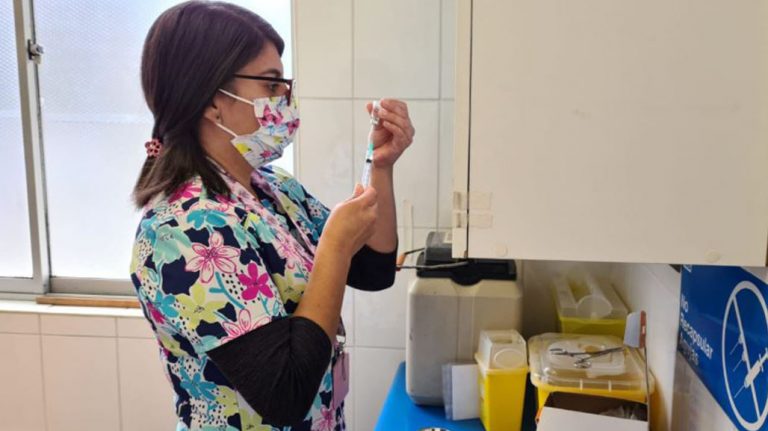 Chile supera los 3 millones de personas vacunadas: en la Provincia de Biobío van más de 75 mil