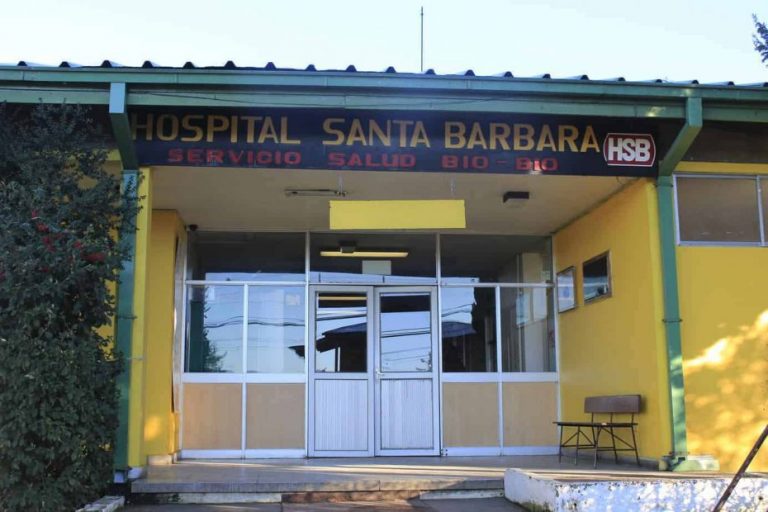 Minsal confirma variante de cepa brasileña en funcionaria del Hospital de Santa Bárbara que viajó a ese país