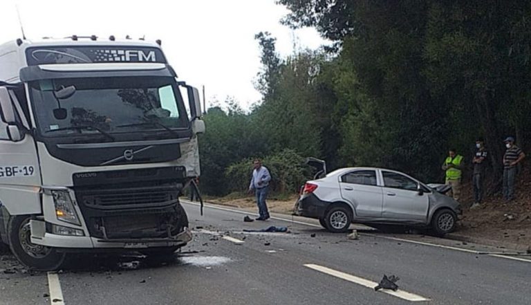 Santa Juana: conductor de vehículo menor falleció tras colisión con un camión