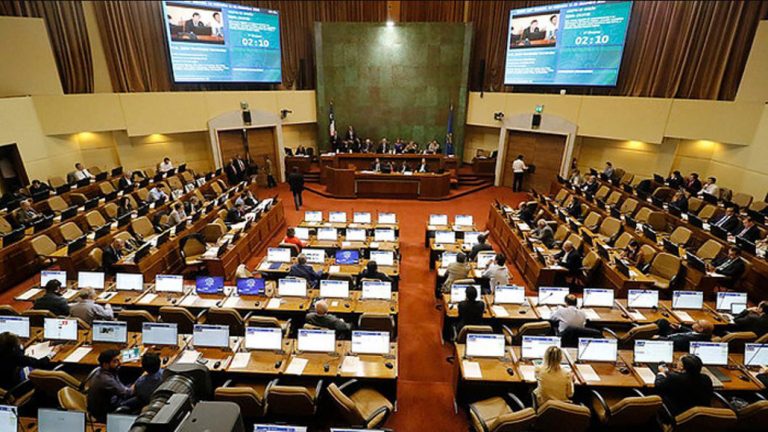 Cámara de Diputados aprobó acoger a tramitación los proyectos del quinto retiro