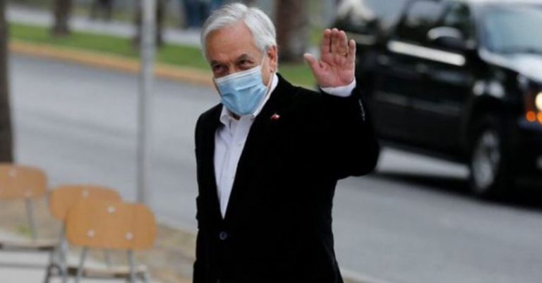 «Me invitó un vaso de agua»: dos personas intentaron llegar a la casa del presidente Piñera