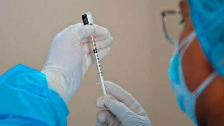 ISP autoriza uso de emergencia de la vacuna CanSino en el país