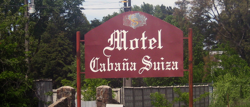hombre disparó mujer cabaña suiza motel