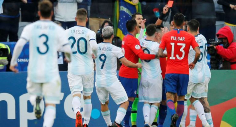 Sin el contagiado Vidal: a qué hora juegan y todos los detalles del Chile-Argentina