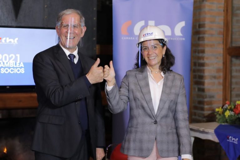 Marcela Melo asume como la primera presidenta de CChC Los Ángeles