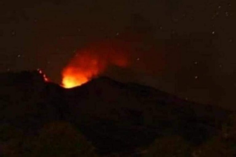Informan incandescencia en el volcán Copahue de Alto Biobío