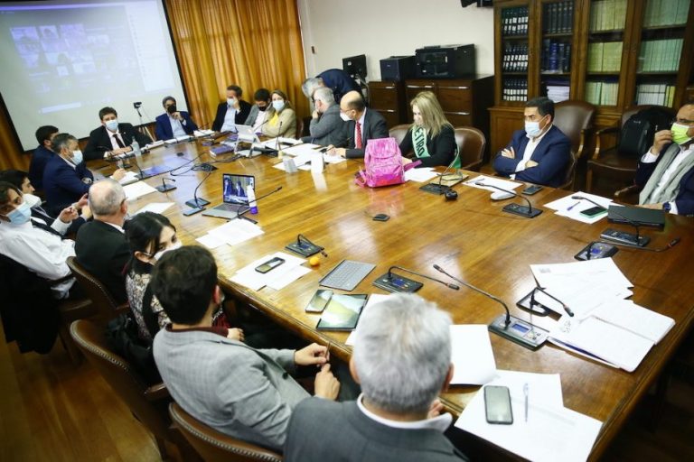 Comisión de Constitución de la Cámara aprueba el cuarto retiro de las AFP