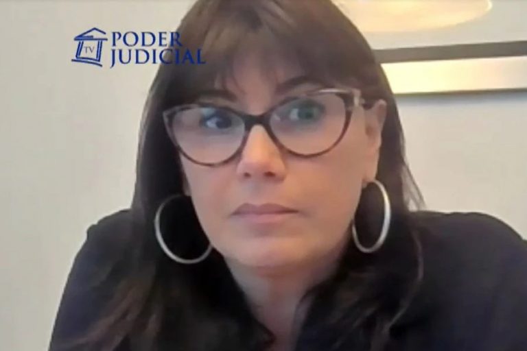 Javiera Blanco queda con arraigo nacional imputada por malversación