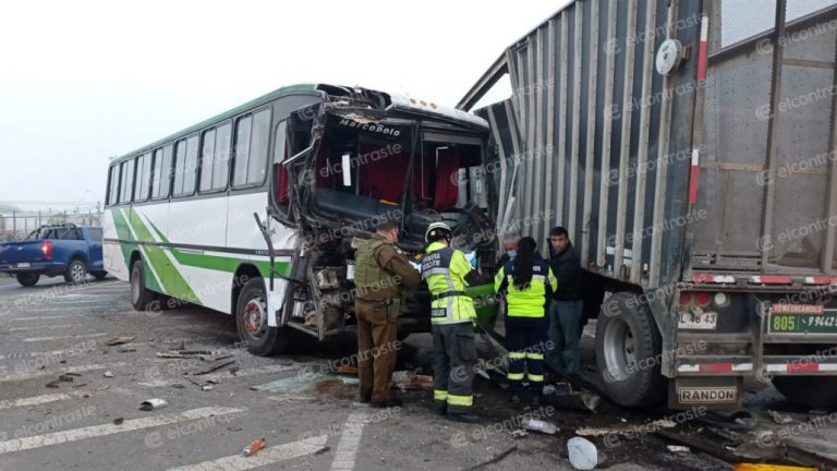 Un camión y un bus protagonizan accidente en avenida Las Industrias
