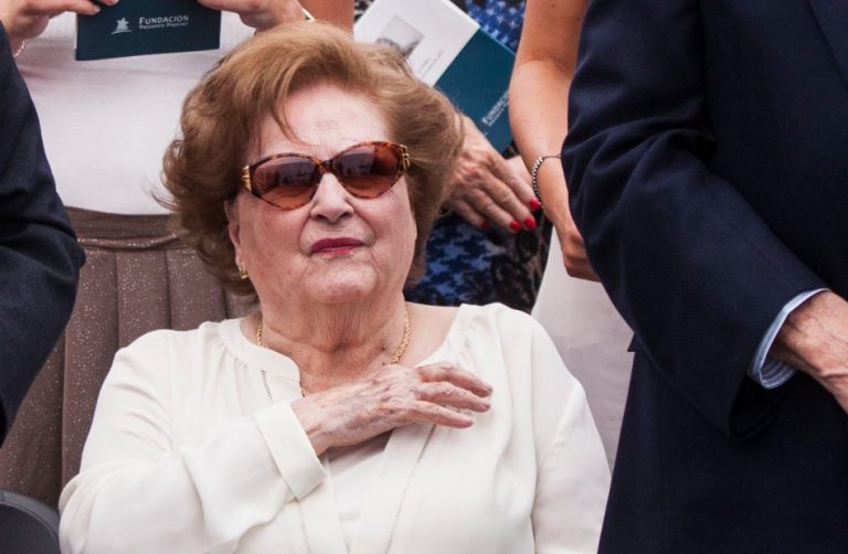 Muere Lucia Hiriart de Pinochet a los 99 años