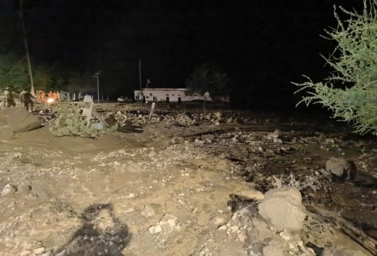 Desborde del río Queuco afecta a avanzada de carabineros y una casa en Alto Biobío