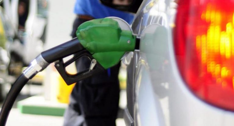 Nuevo golpe para el bolsillo de los chilenos: los combustibles subirán entre 15 y 32 pesos por litro