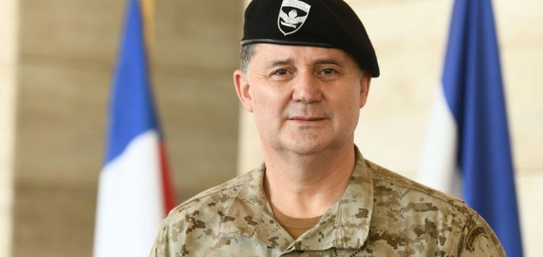 Milicogate: Comandante en jefe del Ejército renuncia a su cargo