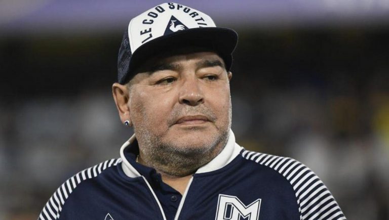 Fiscales solicitan llevar a juicio a personal de salud imputado en muerte de Maradona