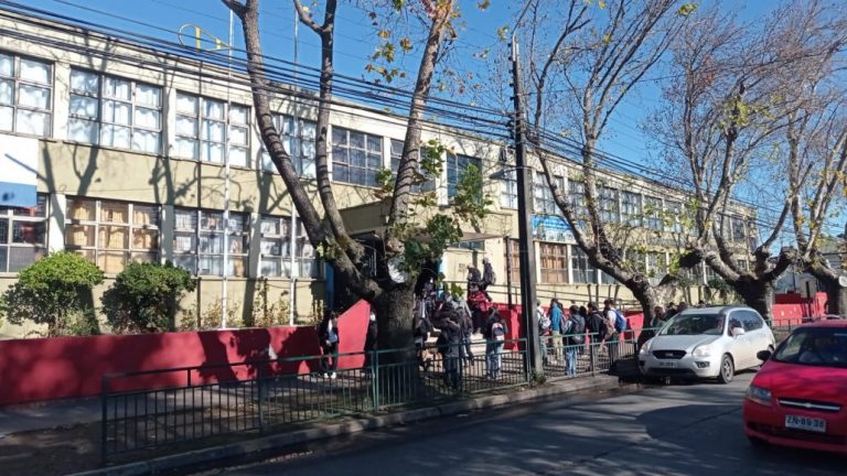 Denuncian a alumno del Liceo Santa María de Los Ángeles por abuso sexual a 5 compañeras
