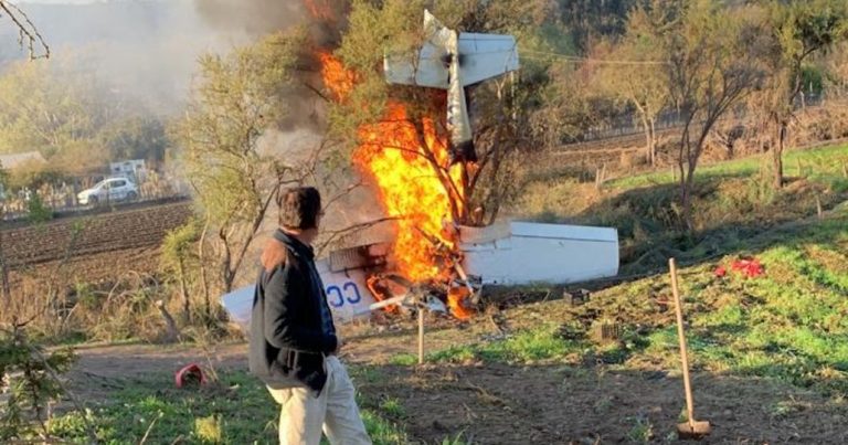Accidente aéreo en Melipilla: Piloto salva de milagro