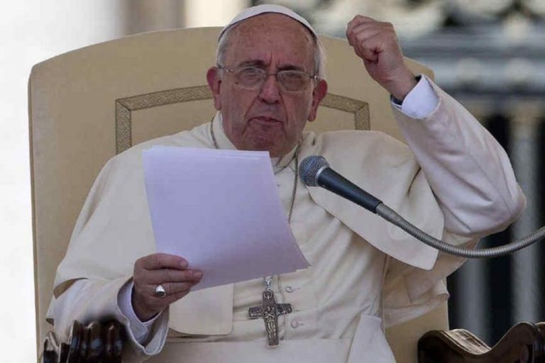 Papa Francisco: «Se ha declarado una Tercera Guerra Mundial»