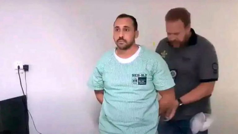Anestesista es detenido tras ser grabado violando a mujer en una cesárea