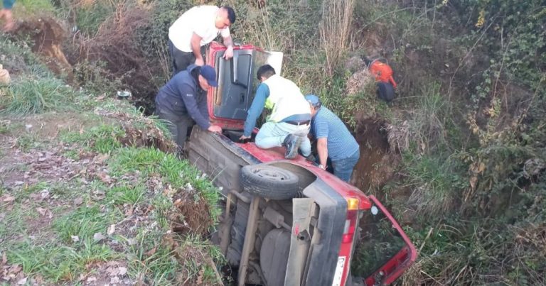 Conductor queda lesionado y en shock tras accidente camino a Antuco