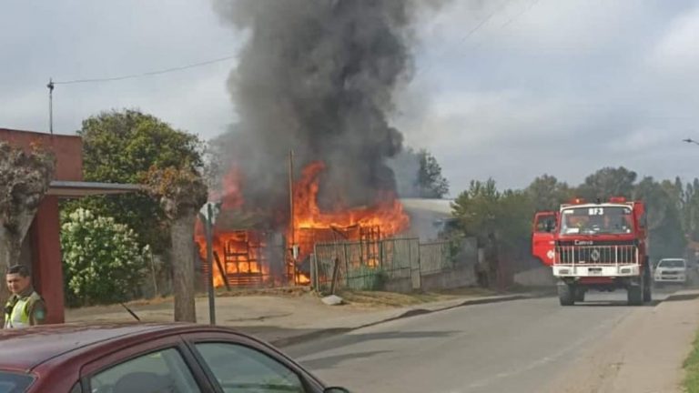 Mujer de 86 años perdió su casa tras incendio en Yumbel