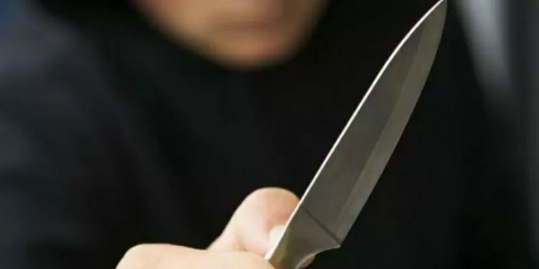 Sujeto quiso matar a su ex pareja con cuchillo carnicero en Los Ángeles