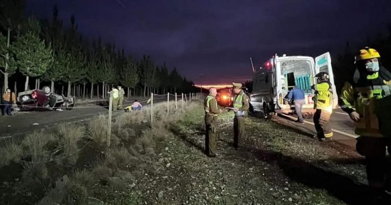 Cuatro lesionados colisión de vehículos camino a Antuco