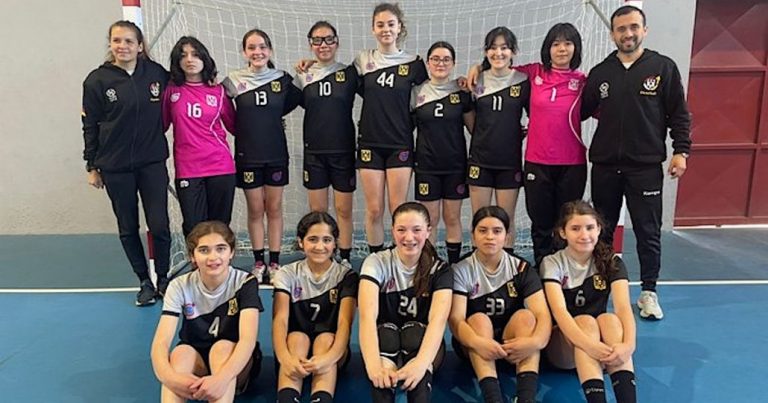 Equipo femenino de balón mano del Liceo Alemán se lució en los Juegos Deportivos Escolares