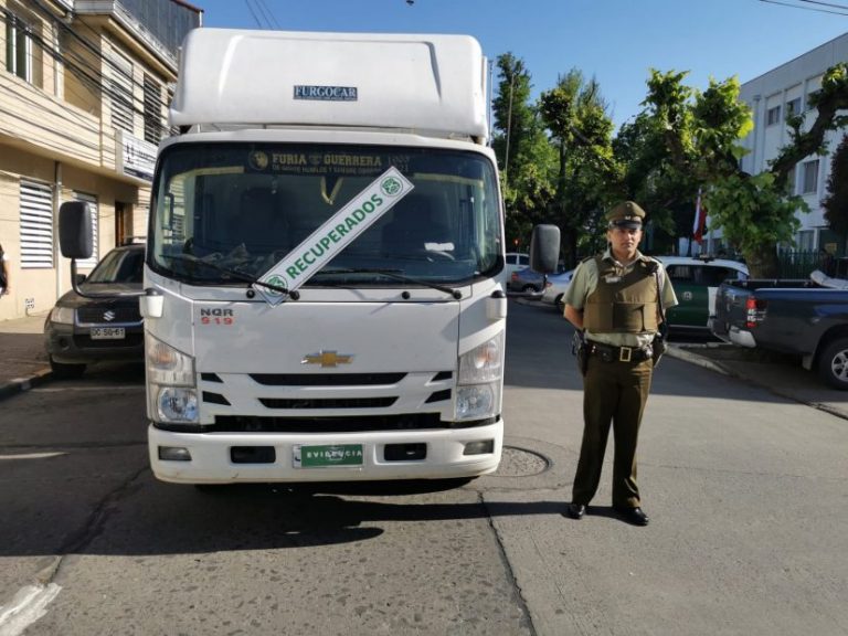 Patrulla Foco recuperó camión con patentes falsificadas en Los Ángeles