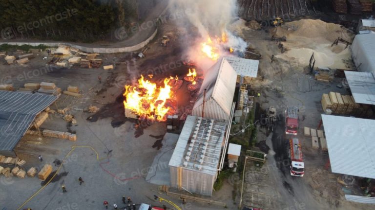 Incendio afectó dependencias de la empresa Promaest en Los Ángeles