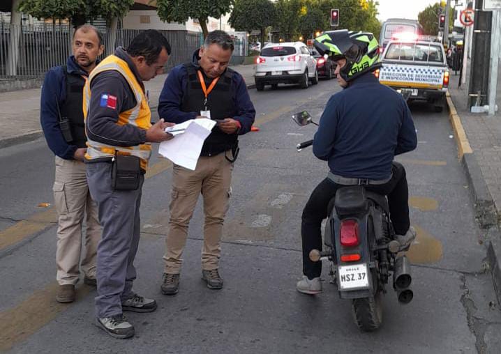 Guerra contra motoristas sin papeles en Los Ángeles: Envían a 3 motos al corralón