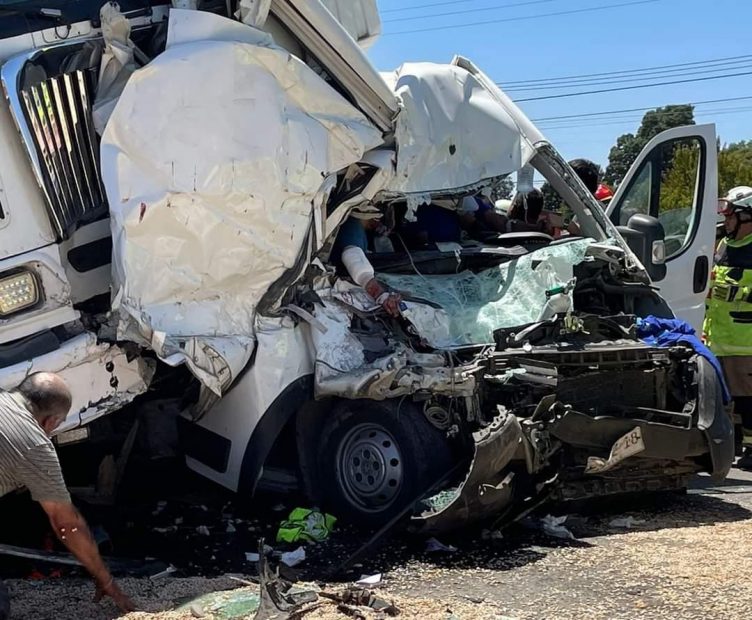 Accidente múltiple en La Araucanía: dos camiones y un auto colisionaron