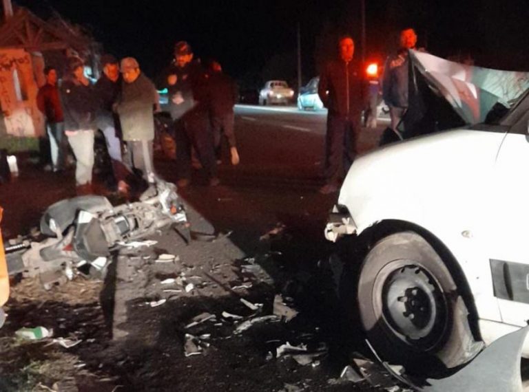 Grave accidente deja un motorista muerto en Los Ángeles