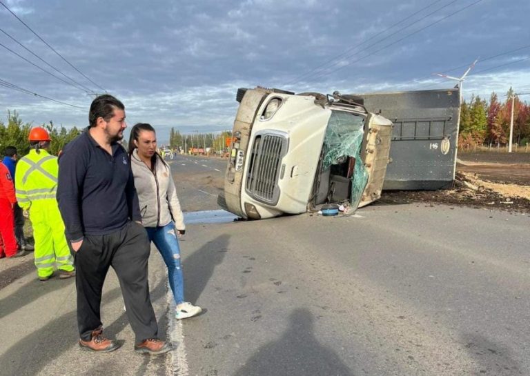Accidente de tránsito en ruta a Nacimiento deja un herido y tránsito cortado