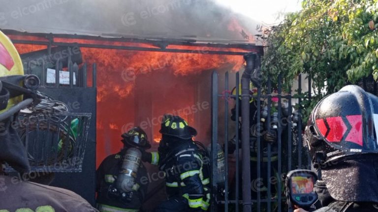 Casa quedó completamente destruida tras incendio en Los Ángeles