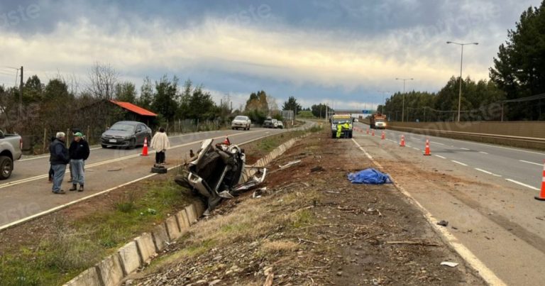 Conductor muere tras volcar la camioneta que conducía en Mulchén