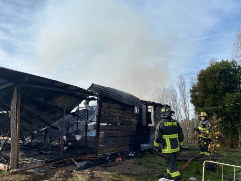 Adulto mayor de Mulchén perdió su casa y no alcanzó a recuperar nada tras incendio