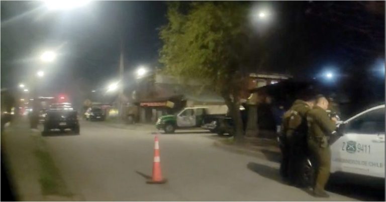 Patrulla de Carabineros y auto particular colisionaron en Los Ángeles