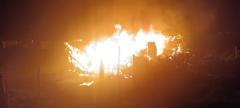 Los Ángeles: Incendio intencional por rencillas anteriores terminó con vivienda destruida