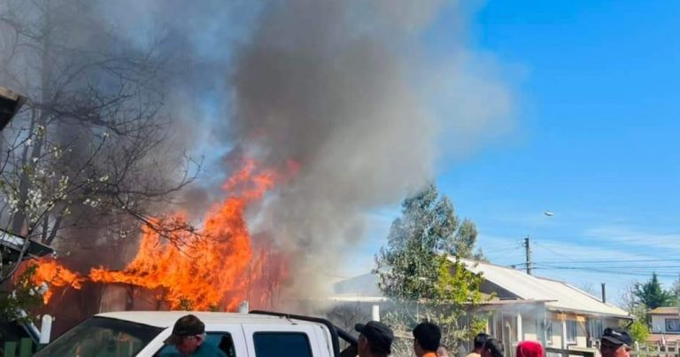 Incendio afectó al menos una vivienda en Mulchén