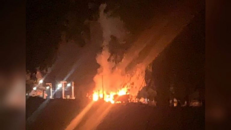 Al menos 10 vehículos incendiados en un acto de violencia en Alto Biobío