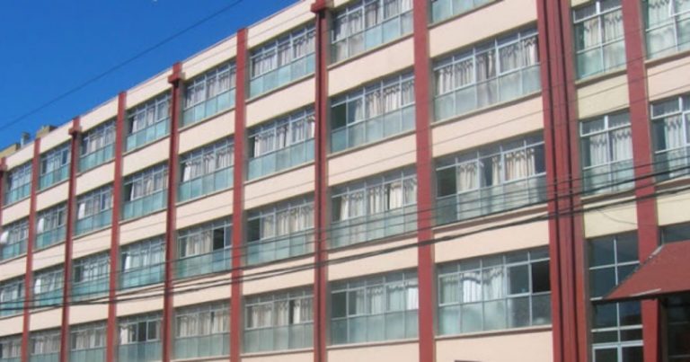 Adolescente fue apuñalado en colegio de Concepción: activan protocolos de emergencia
