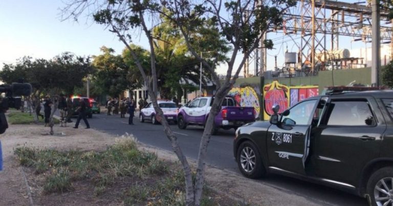 Carabinera grave tras ataque por venezolanos con granada en la RM