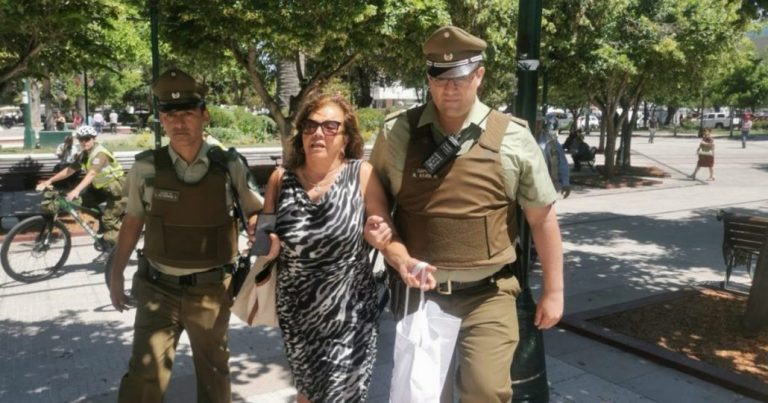 Mujer fue detenida tras lanzar café a la ministra Vallejo durante visita a Rancagua