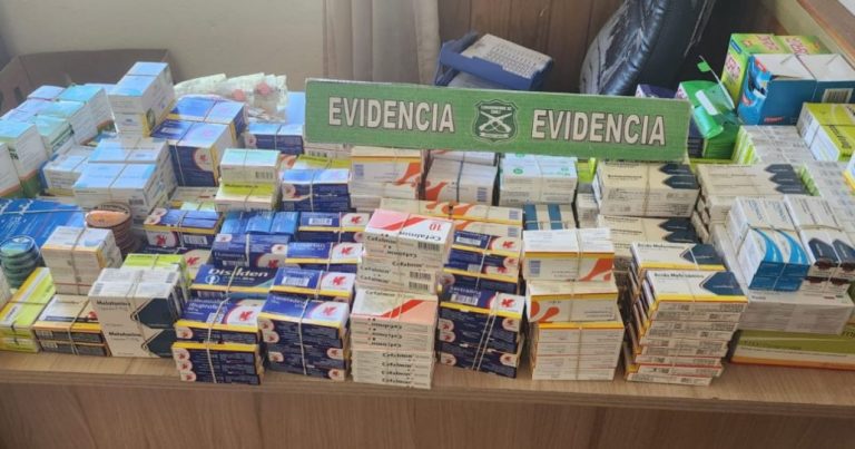 Dos sujetos detenidos por vender medicamentos y cigarrillos ilegales en Cabrero